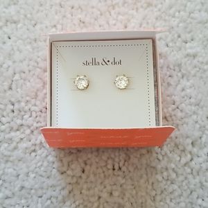 S&D sparkle studs gold
